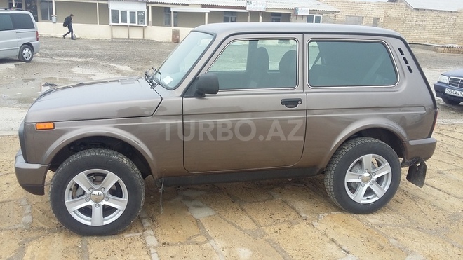 LADA (VAZ) Niva 2015, 10,000 km - 1.7 l - Sumqayıt