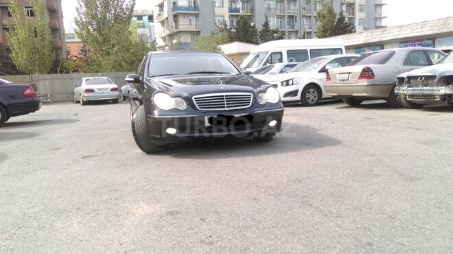 Mercedes C 220 2001, 254,156 km - 0.2 l - Astara