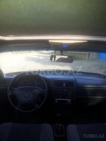 Opel Vectra 1995, 275,137 km - 2.0 l - Bakı