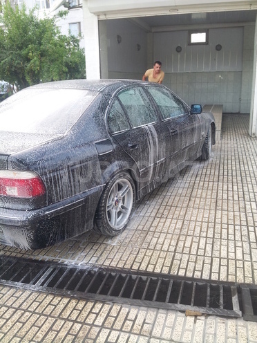 BMW 528 2000, 130,000 km - 2.8 l - Bakı