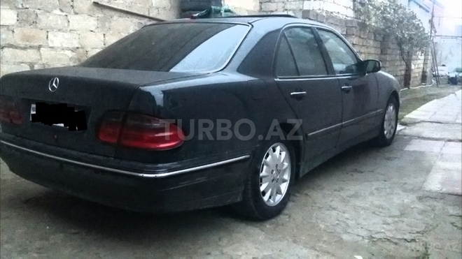 Mercedes E 270 1999, 380,000 km - 2.7 l - Bakı