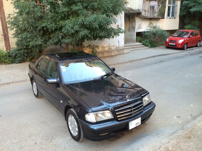 Mercedes C 200 1999, 170,000 km - 2.0 l - Bakı