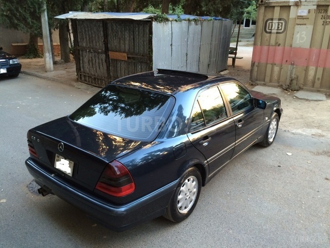 Mercedes C 200 1999, 170,000 km - 2.0 l - Bakı