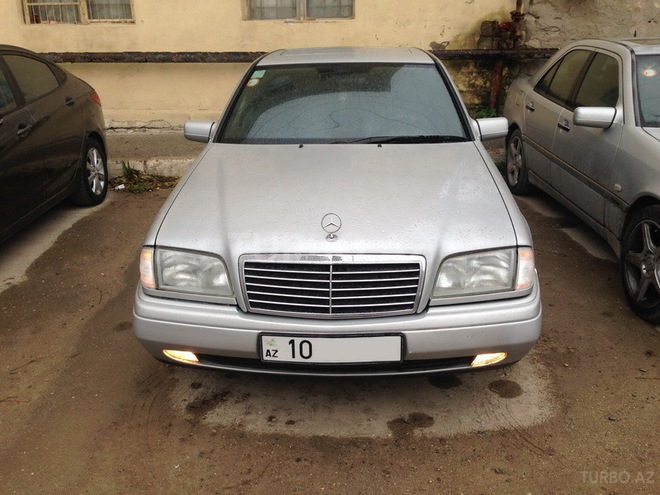 Mercedes C 220 1995, 269,000 km - 2.2 l - Bakı
