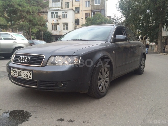 Audi A4 2000, 237,000 km - 2.0 л - Bakı