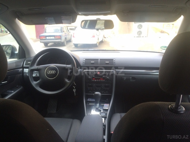 Audi A4 2000, 237,000 km - 2.0 л - Bakı