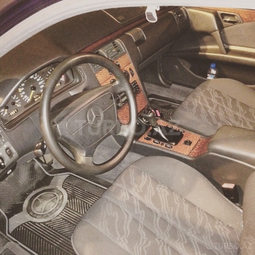 Mercedes E 200 1998, 205,000 km - 2.0 l - Bakı