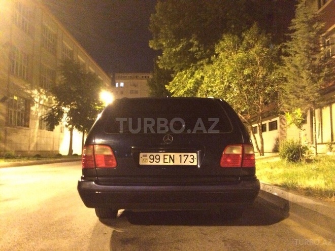 Mercedes E 200 1998, 205,000 km - 2.0 l - Bakı