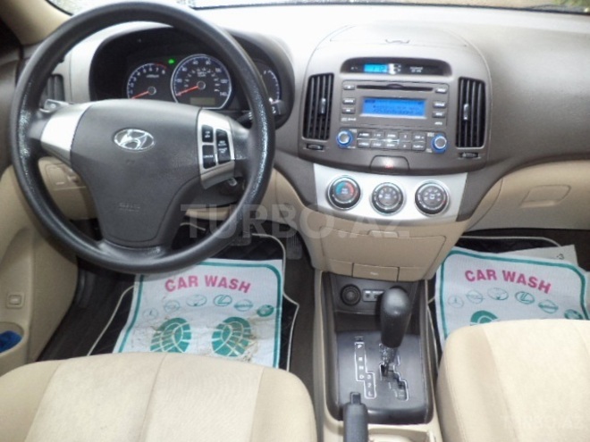 Hyundai Elantra 2010, 69,000 km - 2.0 l - Bakı