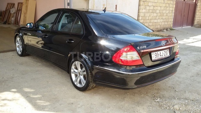 Mercedes E 220 2008, 104,000 km - 2.2 l - Bakı