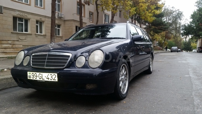 Mercedes E 240 2000, 288,800 km - 2.6 l - Bakı