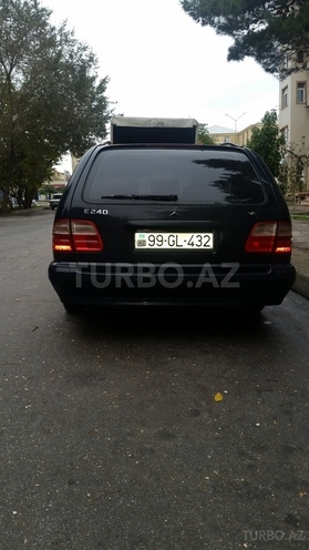 Mercedes E 240 2000, 288,800 km - 2.6 l - Bakı