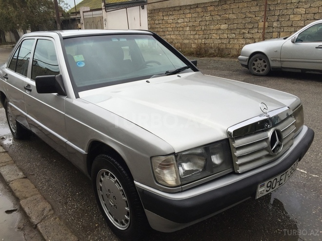 Mercedes 190 1990, 211,000 km - 2.0 l - Sumqayıt