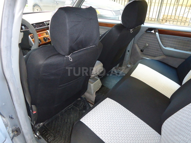 Mercedes E 250 1992, 198,544 km - 2.5 л - Bakı