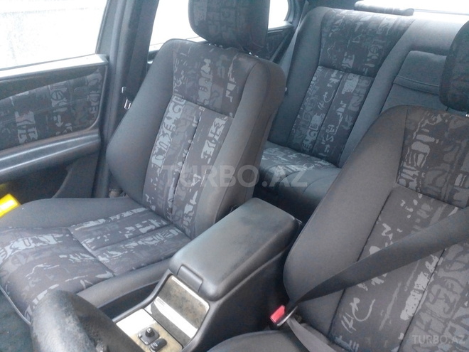 Mercedes E 200 1997, 280,000 km - 2.0 л - Bakı