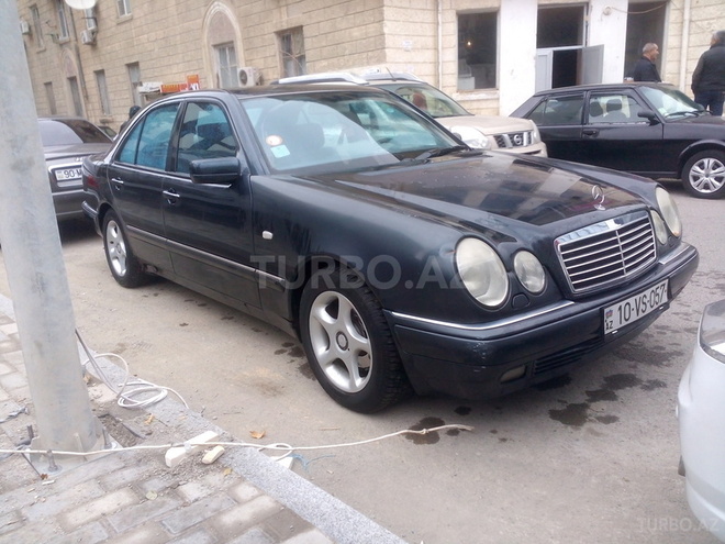 Mercedes E 200 1997, 280,000 km - 2.0 л - Bakı