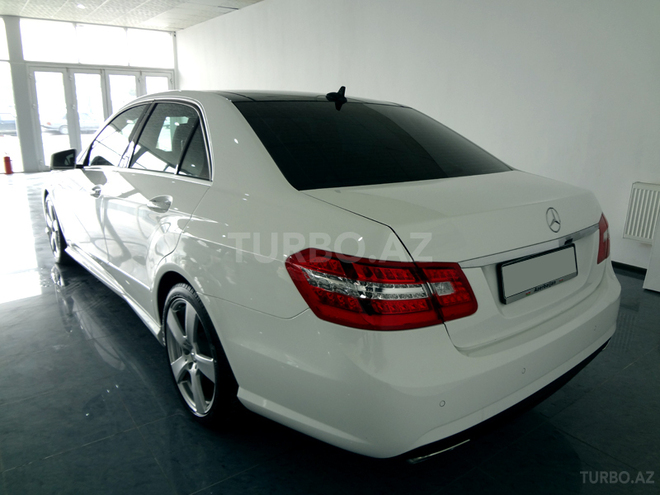 Mercedes E 250 2012, 29,000 km - 1.8 l - Bakı