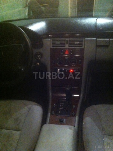 Mercedes E 200 1996, 347,778 km - 2.0 l - Bakı