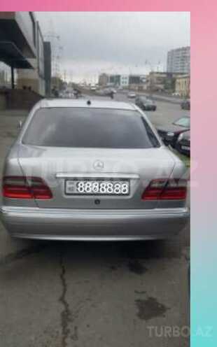 Mercedes E 220 2001, 221,000 km - 2.2 l - Bakı