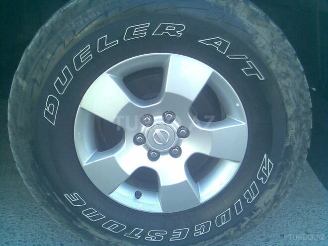 Nissan Navara 2011, 83,000 km - 2.5 l - Bakı