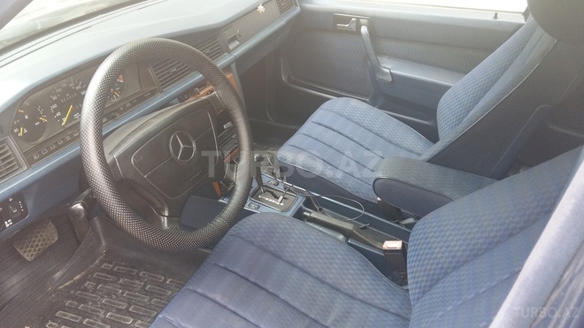 Mercedes 190 1992, 310,000 km - 2.0 л - Bakı