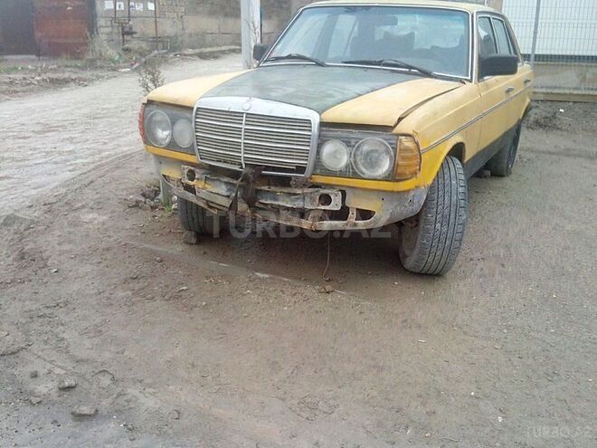 Mercedes E 230 1977, 55,500 km - 2.3 l - Sumqayıt