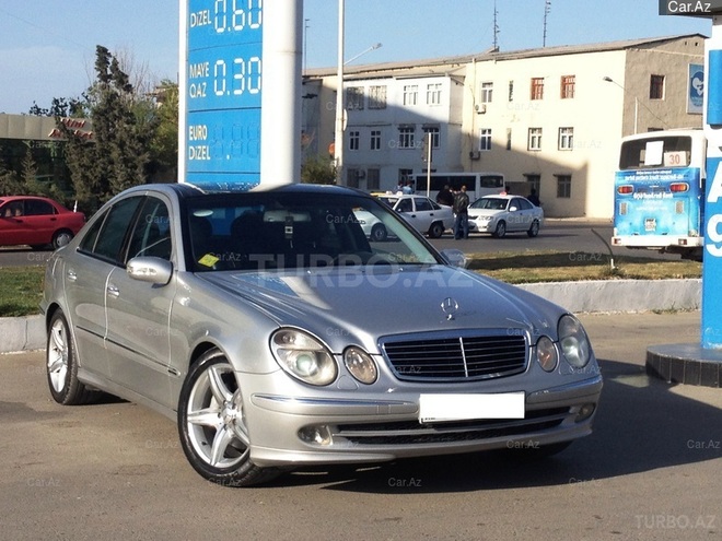 Mercedes E 320 2002, 260,000 km - 2.3 l - Bakı
