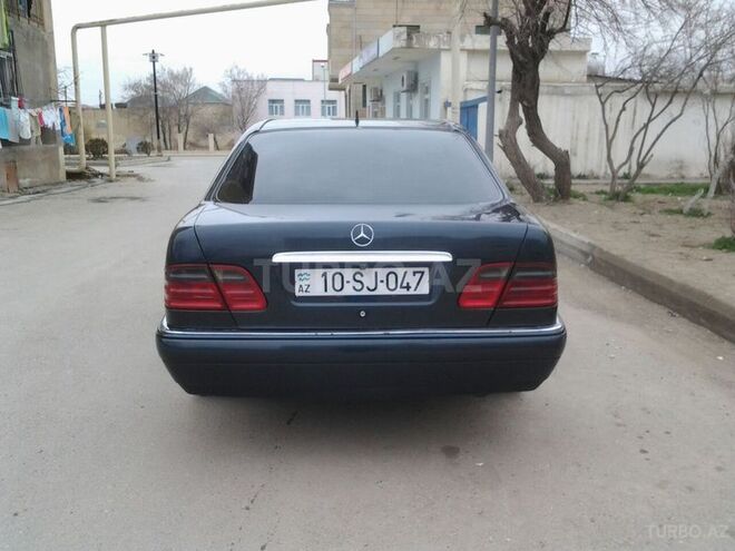 Mercedes E 320 1997, 330,000 km - 3.2 l - Bakı