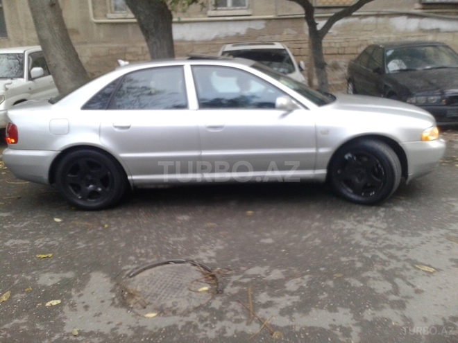 Audi A4 2000, 214,294 km - 1.8 l - Bakı