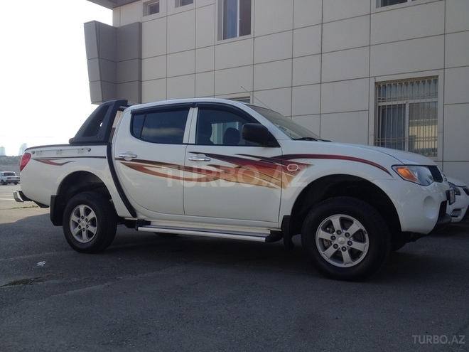 Mitsubishi L200 2008, 163,000 km - 2.5 l - Bakı