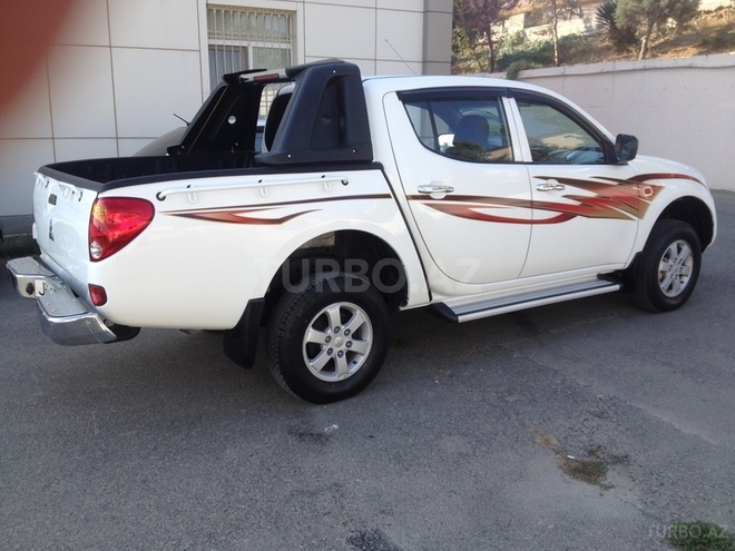 Mitsubishi L200 2008, 163,000 km - 2.5 l - Bakı