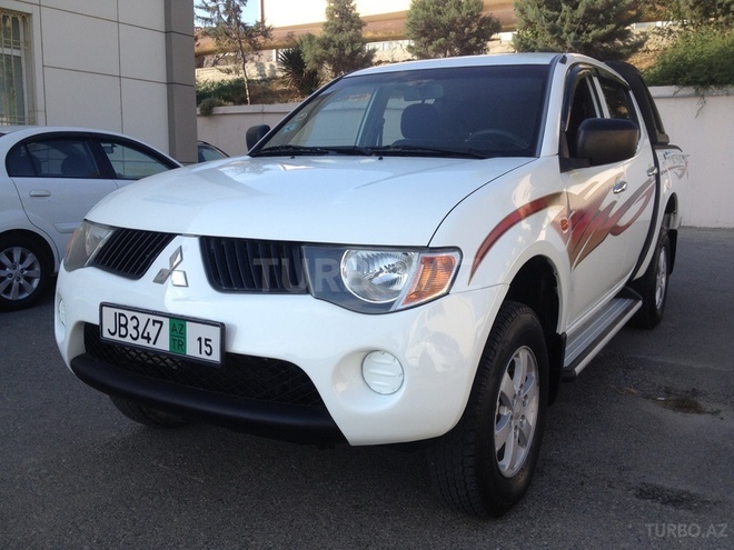 Mitsubishi L200 2008, 163,000 km - 2.5 l - Bakı