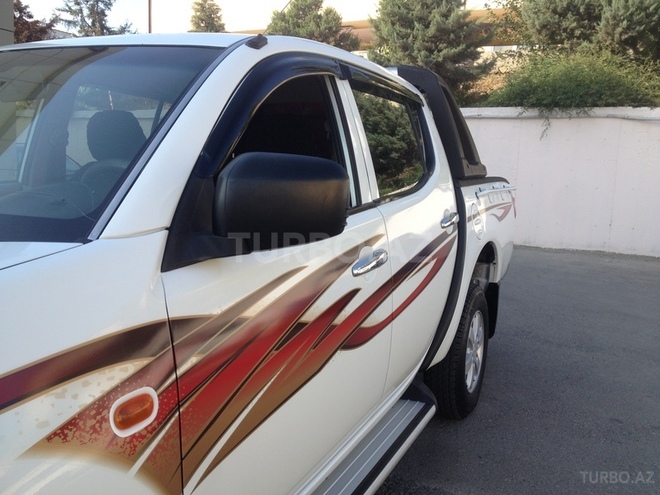 Mitsubishi L200 2008, 163,000 km - 2.5 l - Bakı
