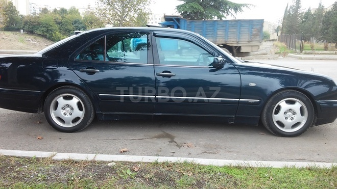 Mercedes E 230 1997, 200,000 km - 2.3 l - Gəncə