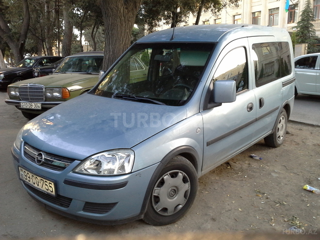 Opel Combo 2005, 200,000 km - 1.4 l - Bakı