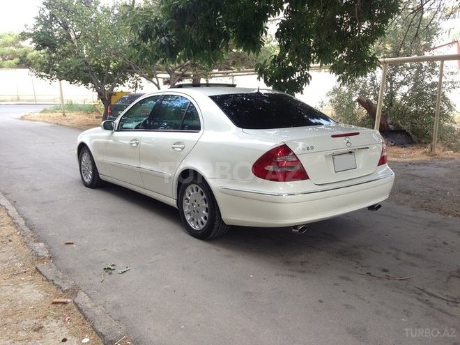 Mercedes E 320 2003, 187,000 km - 3.2 l - Bakı