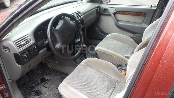 Opel Vectra 1995, 123,000 km - 2.0 l - Bakı