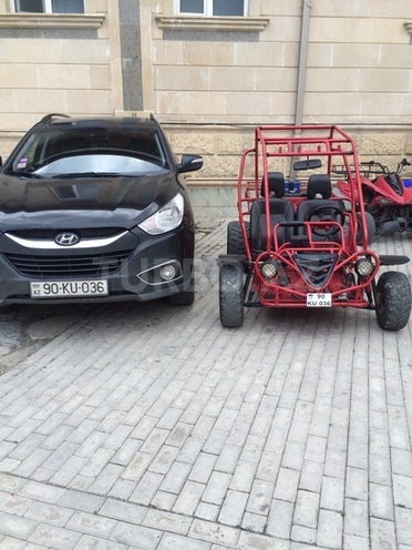 Hyundai ix35 2010, 100,500 km - 2.0 l - Quba