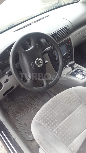 Volkswagen Passat 2002, 150,000 km - 1.8 l - Gəncə