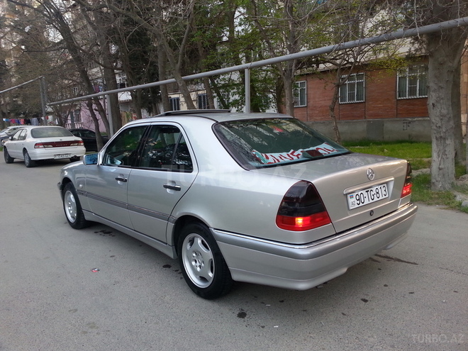 Mercedes C 200 1998, 176,000 km - 2.0 л - Bakı