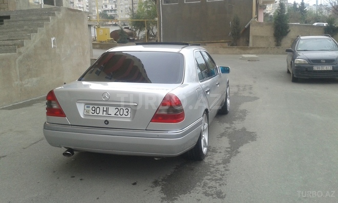 Mercedes C 200 1995, 300,000 km - 2.0 l - Bakı
