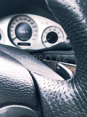 Mercedes E 350 2006, 85,000 km - 3.5 l - Bakı