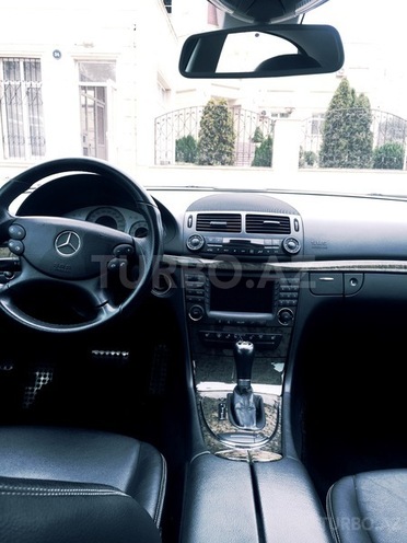 Mercedes E 350 2006, 85,000 km - 3.5 l - Bakı