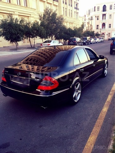 Mercedes E 350 2006, 85,000 km - 3.5 l - Bakı