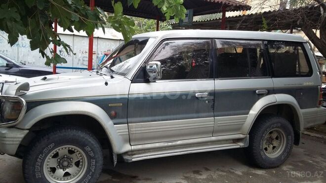 Mitsubishi Pajero 1995, 1,000,000 km - 2.8 l - Bakı