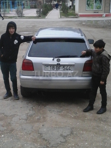 Volkswagen Golf 1995, 19,000 km - 2.0 л - Şirvan