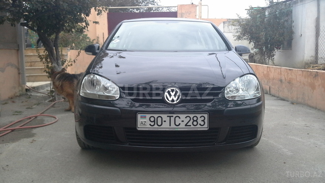 Volkswagen Golf 2004, 85,000 km - 1.6 л - Bakı