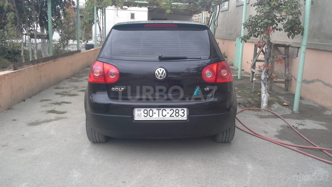 Volkswagen Golf 2004, 85,000 km - 1.6 л - Bakı