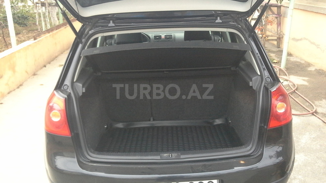 Volkswagen Golf 2004, 85,000 km - 1.6 л - Bakı
