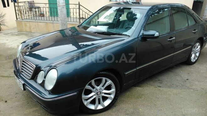 Mercedes E 240 2000, 170,000 km - 2.6 l - Bakı